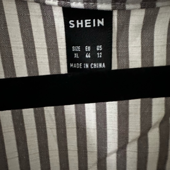 vertical stripe dress - Picture 3 of 3